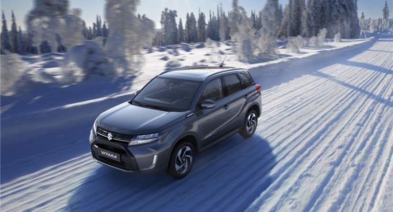 Suzuki_VITARA_HYBRID_2024_gallery_(10)-50432-870x470